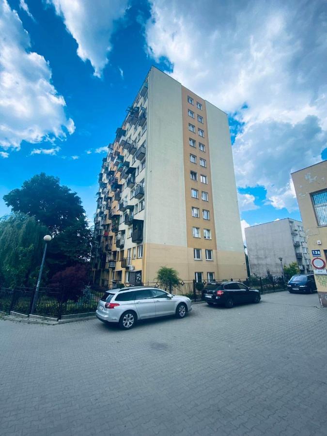 Mieszkanie Blisko Dworca Pkp Apartamento Radom Exterior foto